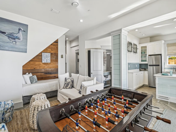 Gulf Front Seven Bedroom Vacation Home with Pool & SPA